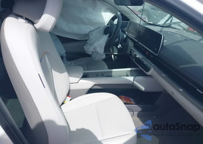 KMHM34AA2RA073669: 42261652