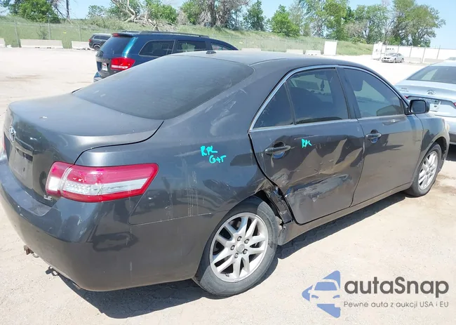 4T4BF3EK1BR179942: 42261888