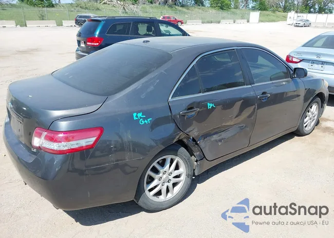 4T4BF3EK1BR179942: 42261888