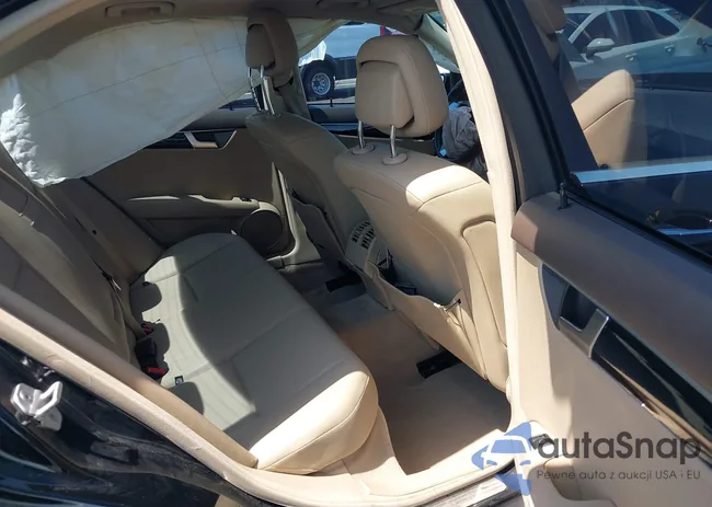 WDDGF4HB1ER306501: 42261939