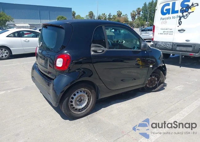 WMEFJ5DA7GK068111: 42260953