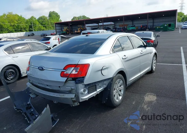 1FAHP2DW3BG149527: 42261015