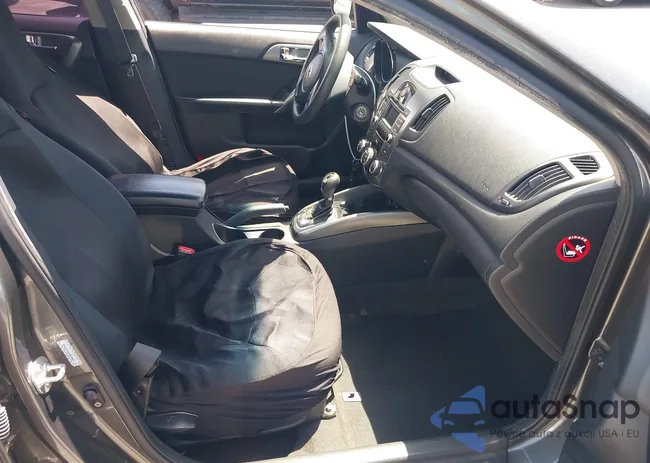 KNAFU5A22D5701964: 42261222