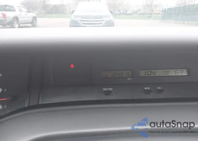 4T1BF28B02U200974: 42261282