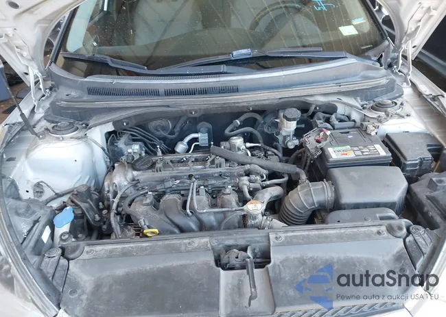 KMHTC6AD2CU052067: 42261316