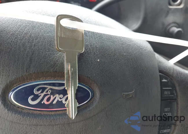 1FTNE14W28DB60915: 42262551