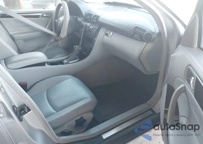 WDBRF61J53F422376: 42262562