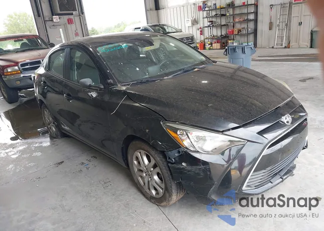 3MYDLBZV4GY112644: 42262588