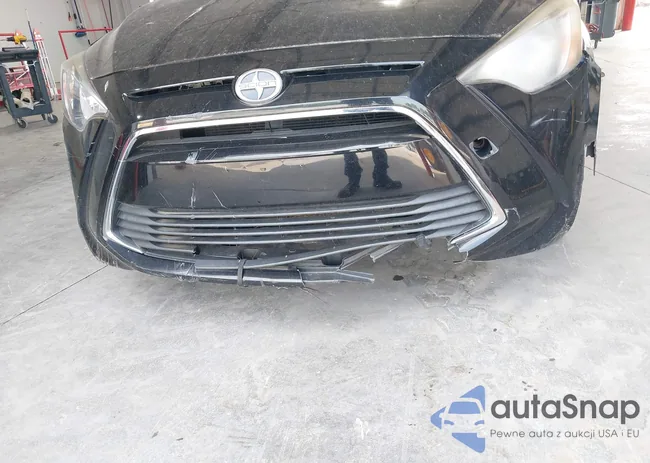 3MYDLBZV4GY112644: 42262588