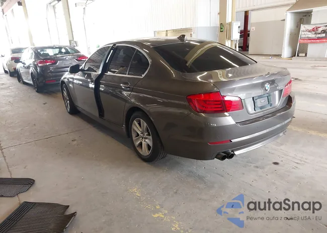 WBAXH5C52CDW10097: 42262068