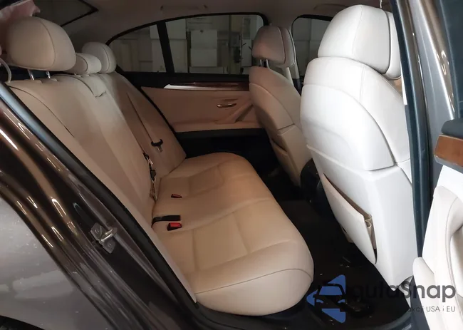 WBAXH5C52CDW10097: 42262068