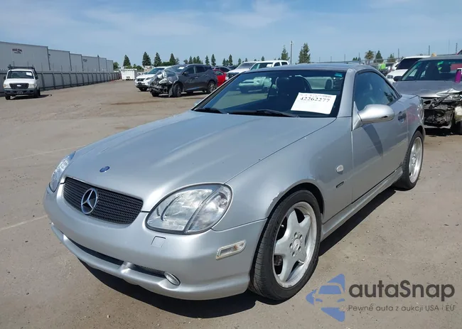 WDBKK47F0XF134176: 42262277