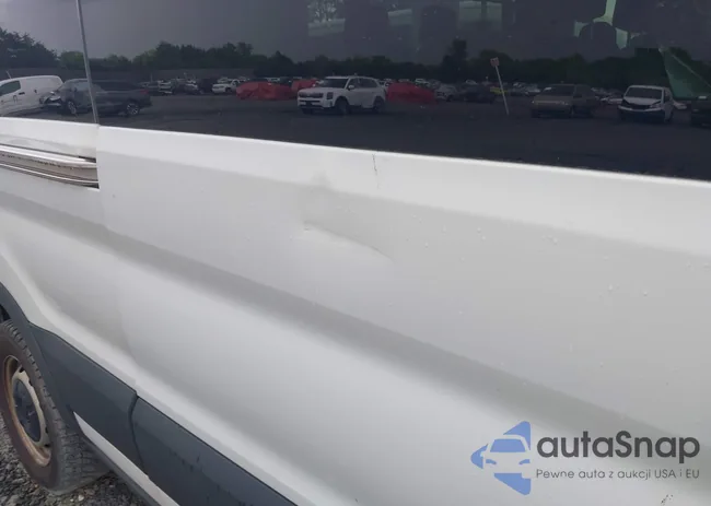 1FBAX2CMXJKB46104: 42263406