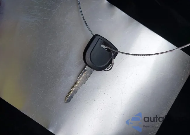 JM3ER2CM5C0415574: 42263702