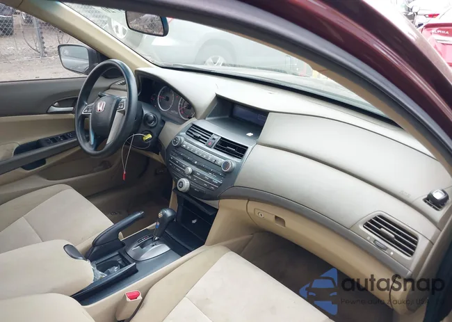 1HGCP2F38AA137707: 42263720