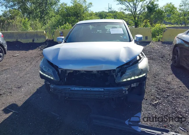 1HGCR3F87EA010853: 42263846