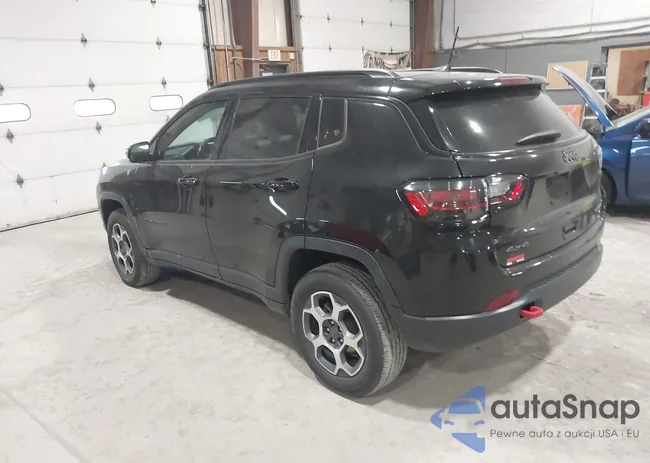 3C4NJDDB8NT227131: 42263024