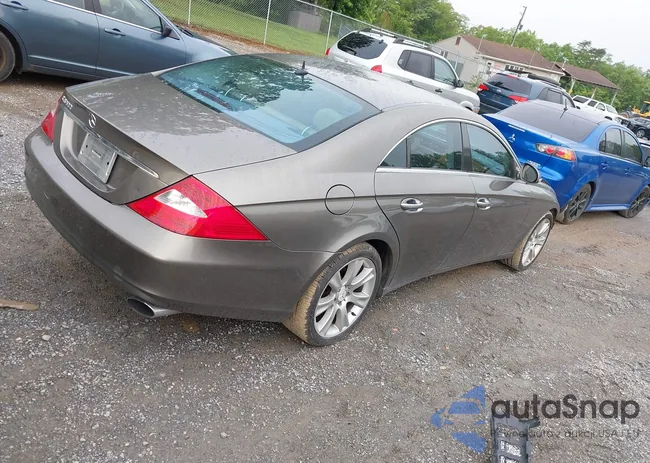 WDDDJ75X76A011468: 42263135