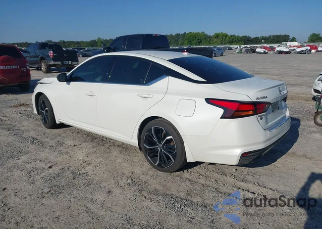 1N4BL4CV5PN333957: 42263247