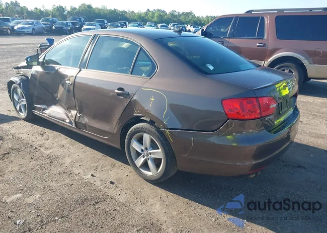 3VWLL7AJ7CM081288: 42263252