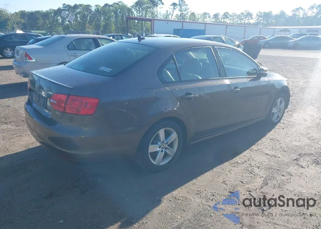 3VWLL7AJ7CM081288: 42263252