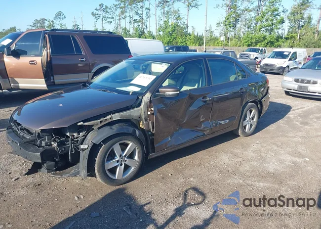 3VWLL7AJ7CM081288: 42263252