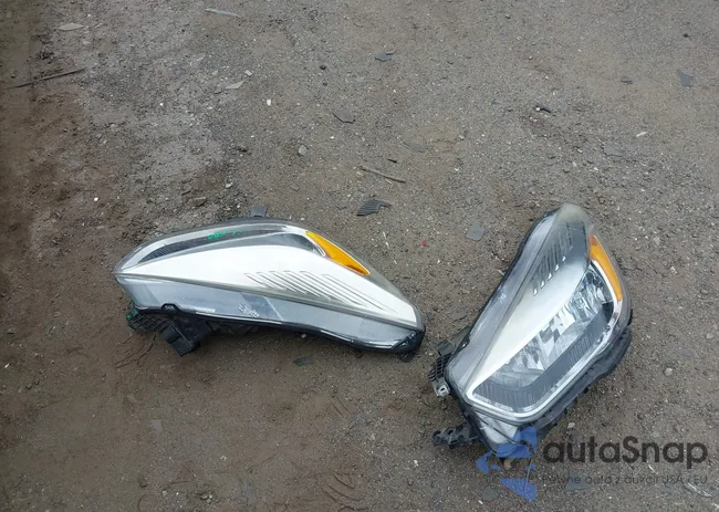 1FMCU0GD5JUC22923: 42264549