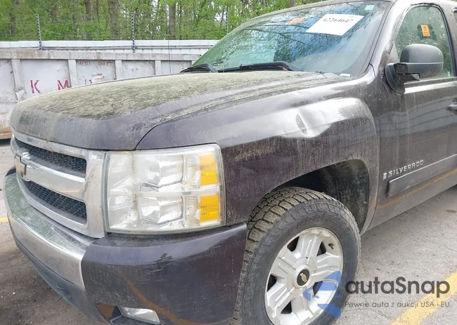 2GCEK190X81297772: 42264647