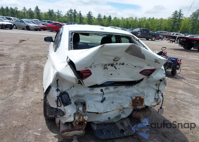 1N4AL3AP3JC185014: 42264861