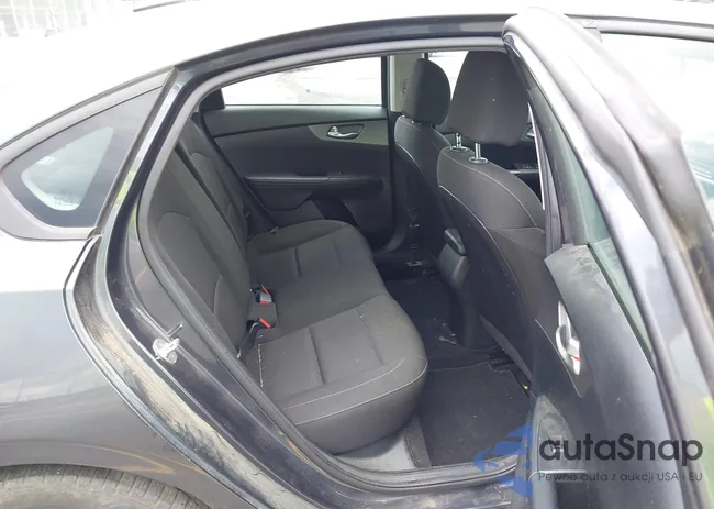 3KPF24AD7KE110759: 42264009