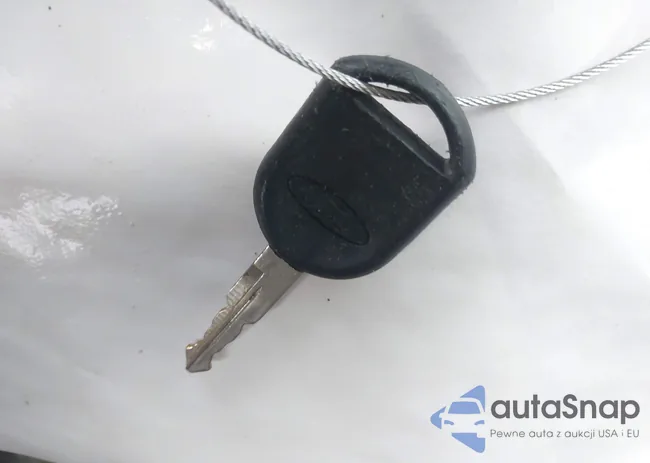 1FMYU02Z15KA01409: 42264025