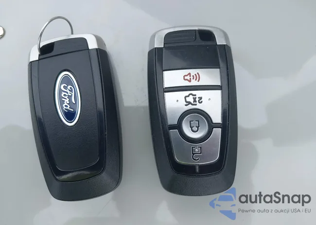 3FA6P0G77KR215022: 42264089