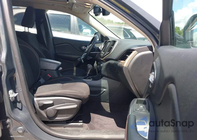 1C4PJLCBXGW284156: 42264152