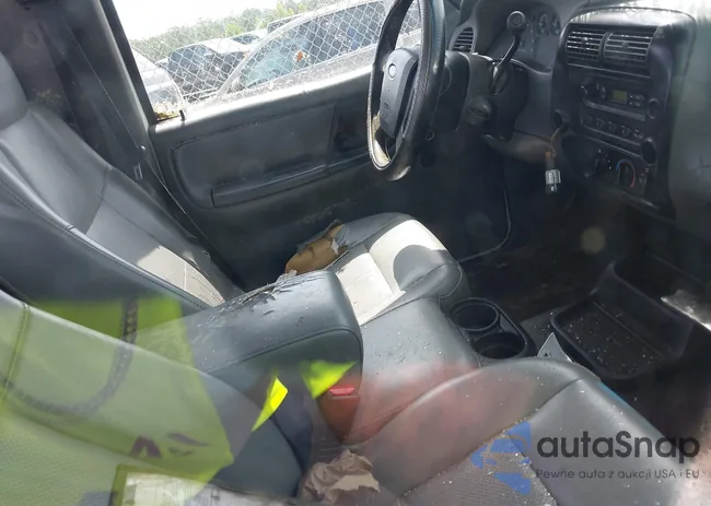 1FTYR10D88PB13098: 42265666