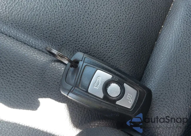 WBA3B1C58DF461645: 42265684