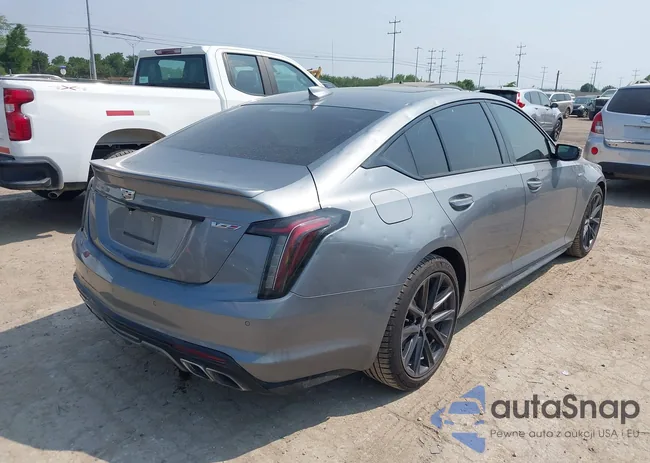 1G6DR5RWXM0130386: 42265706