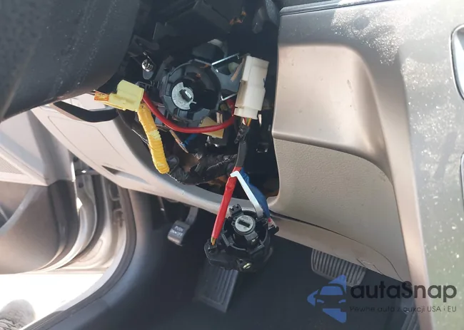 5NPE24AF7FH003404: 42265798