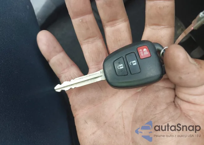 JTMZFREV7HJ115991: 42266435