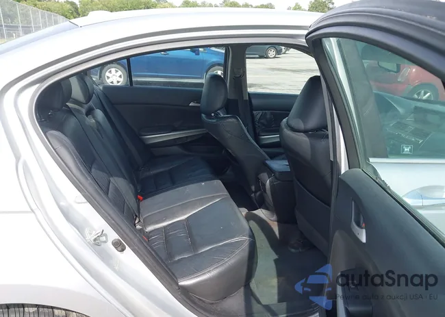 1HGCP3F85AA007255: 42266441