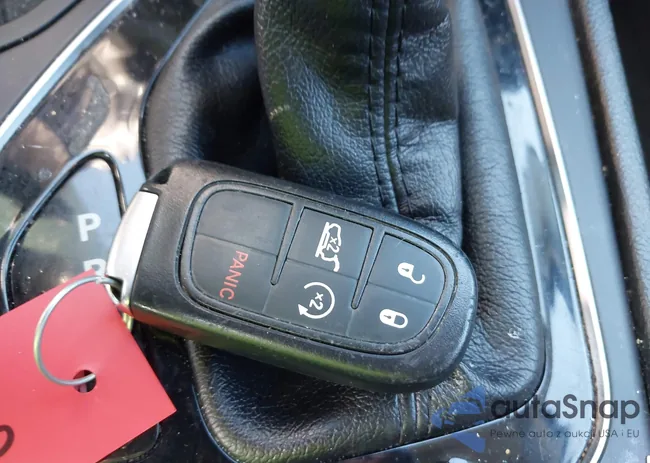 1C4PJLDB8KD136168: 42266545