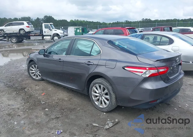 4T1B11HK8JU537044: 42266613