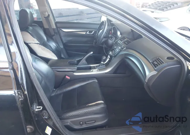 19UUA86569A013697: 42265973