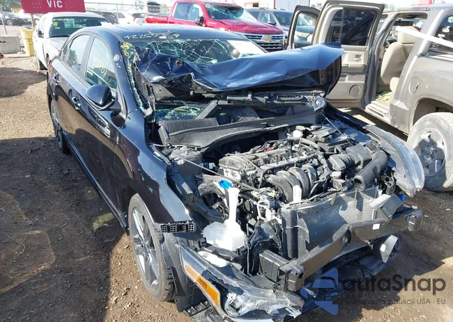 3KPF34AD4ME307615: 42267357