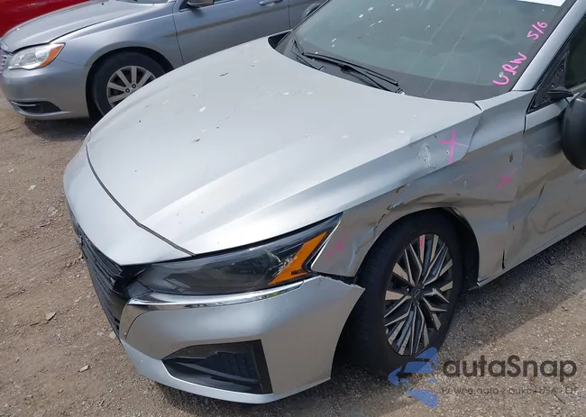 1N4BL4DV9RN376831: 42267436