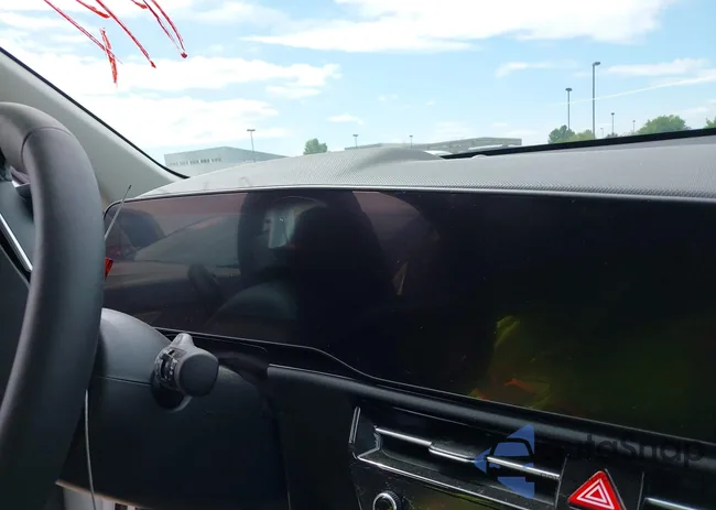 KNDCT3LE4S5219109: 42267575