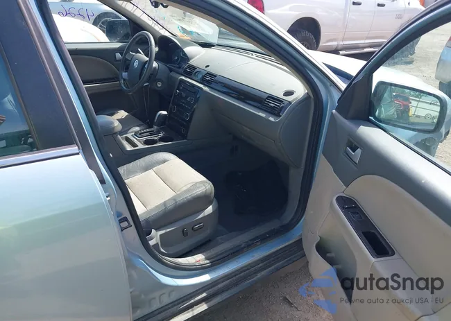 1MEHM42W38G620939: 42267700