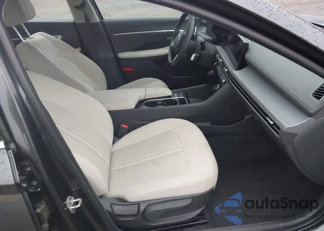 KMHL64JA0RA410651: 42268359