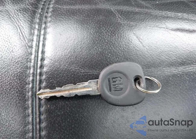 1GNUKBE01AR105053: 42268400