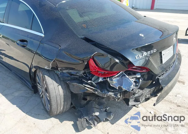 WDDSJ4EB1JN605355: 42268582