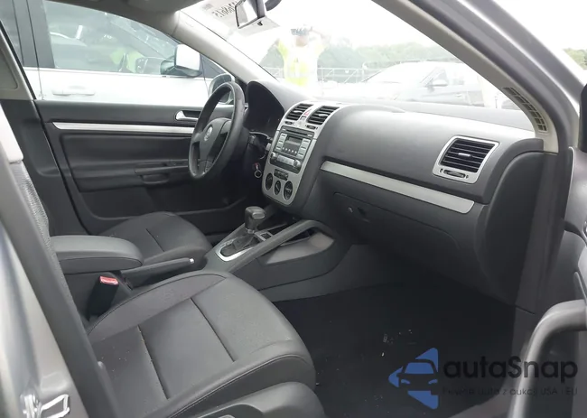 3VWEF71K47M188572: 42268615